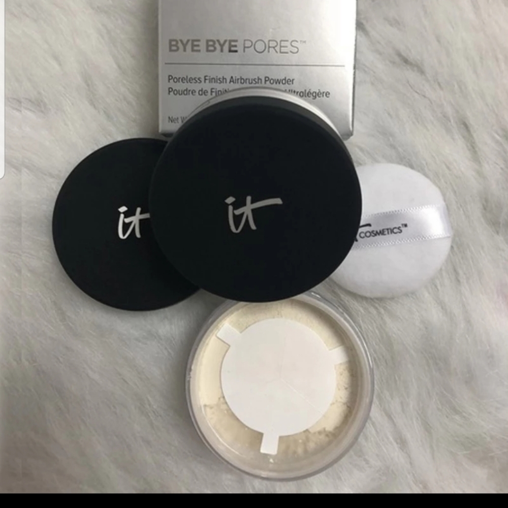 Back in stock, it Cosmetics bye bye pores